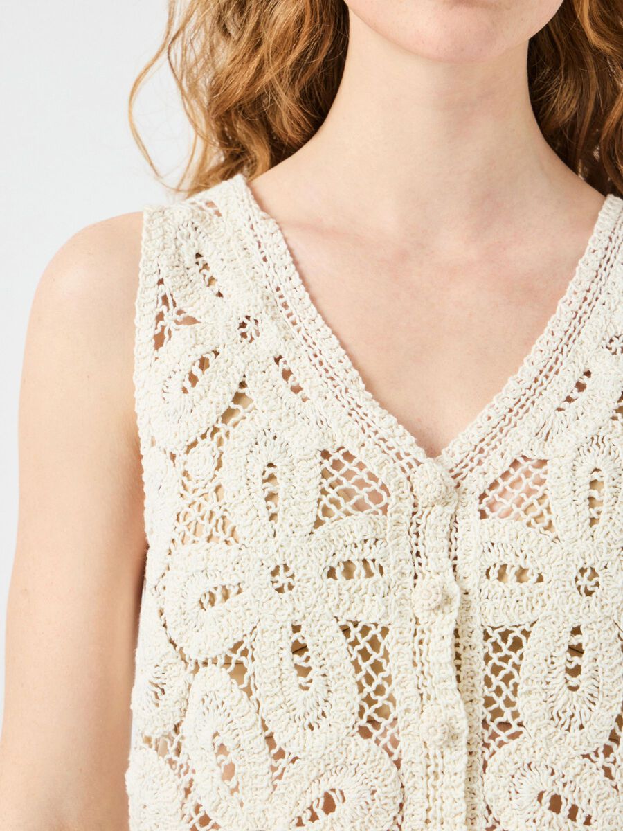 YASAnula Crochet Top