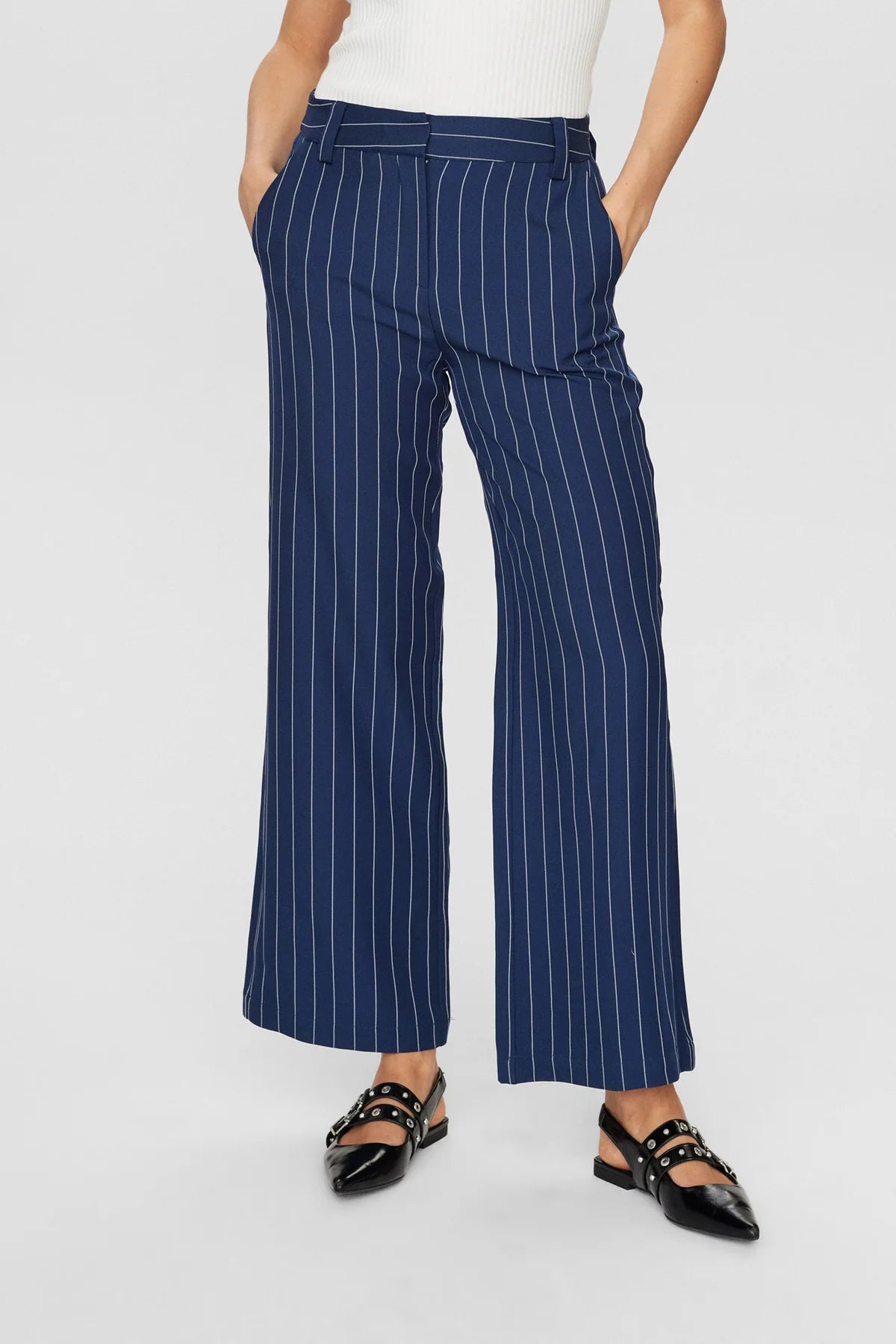 Nufelicia Pants