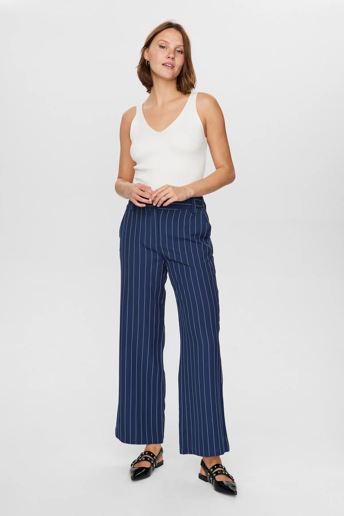 Nufelicia Pants