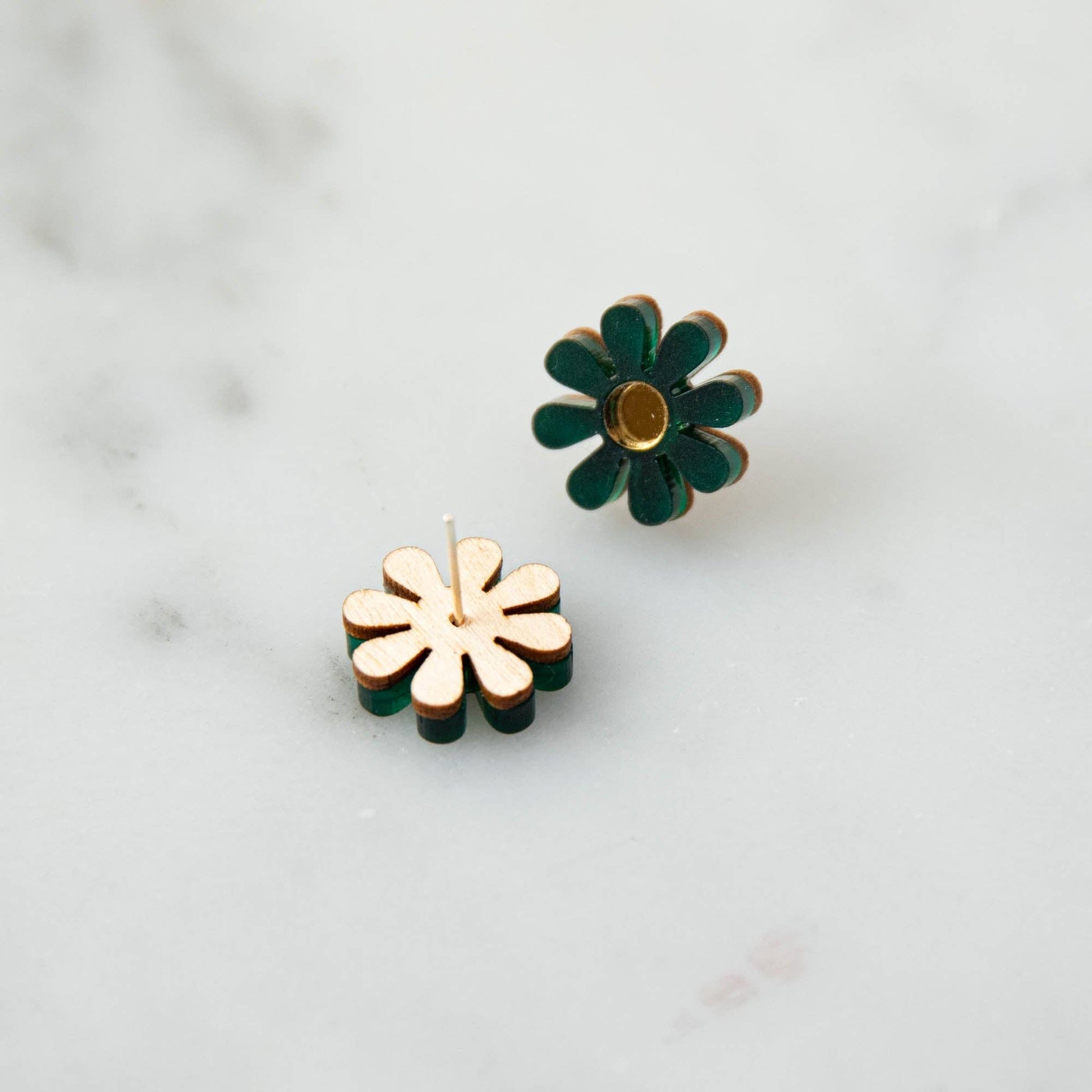 Daisy Stud Earrings Green Pepper you