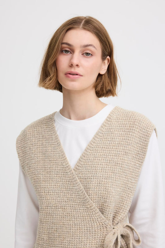 IALitten Poncho Cardigan