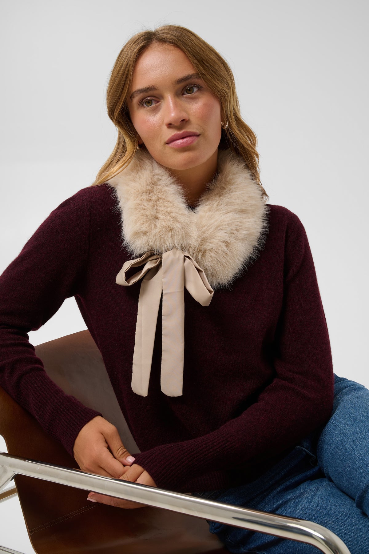 KAdelores Faux Fur Collar - Feather Gray