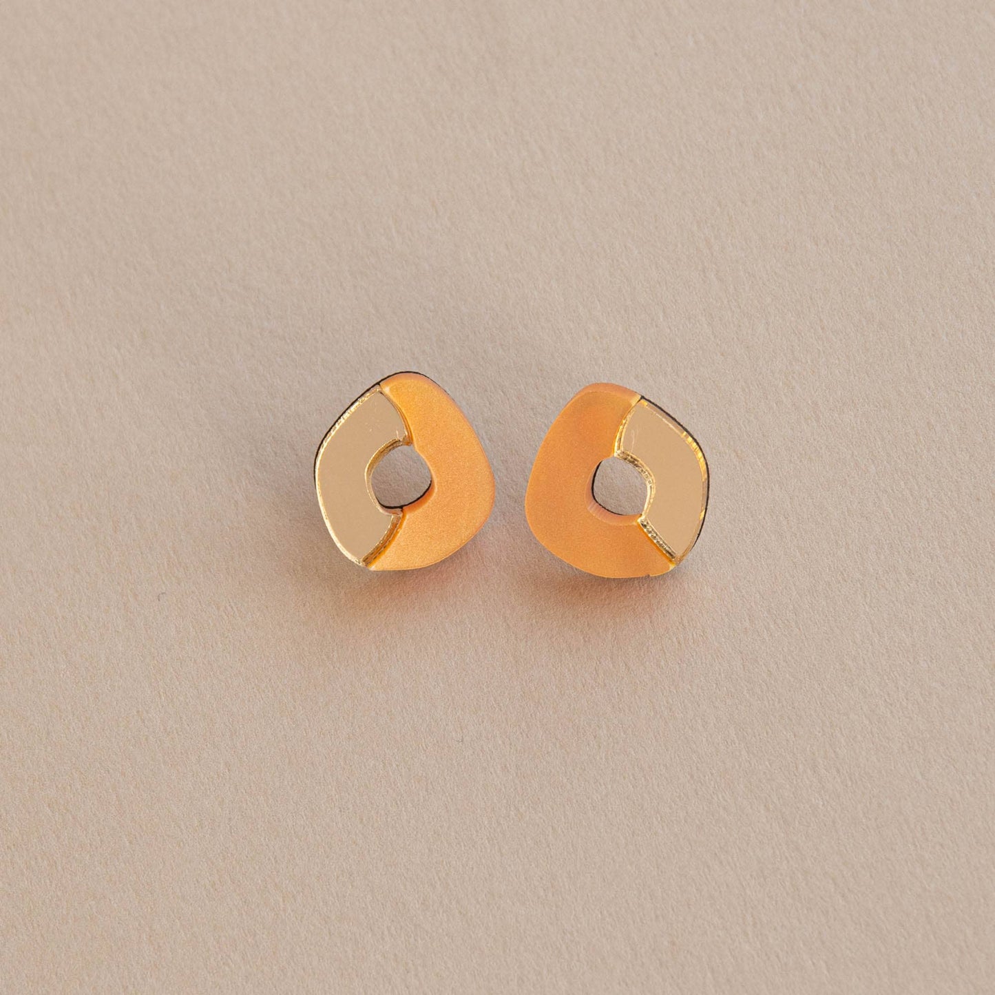 'Oh' Stud Earrings