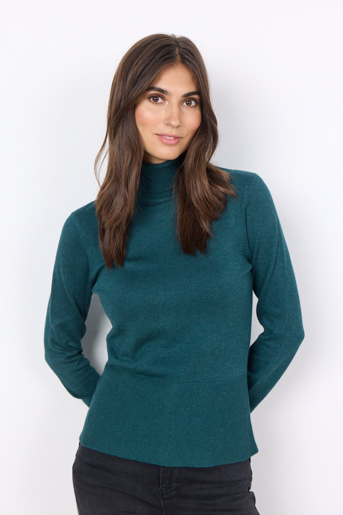 SC-Dollie 145 Rollneck Knitted Top