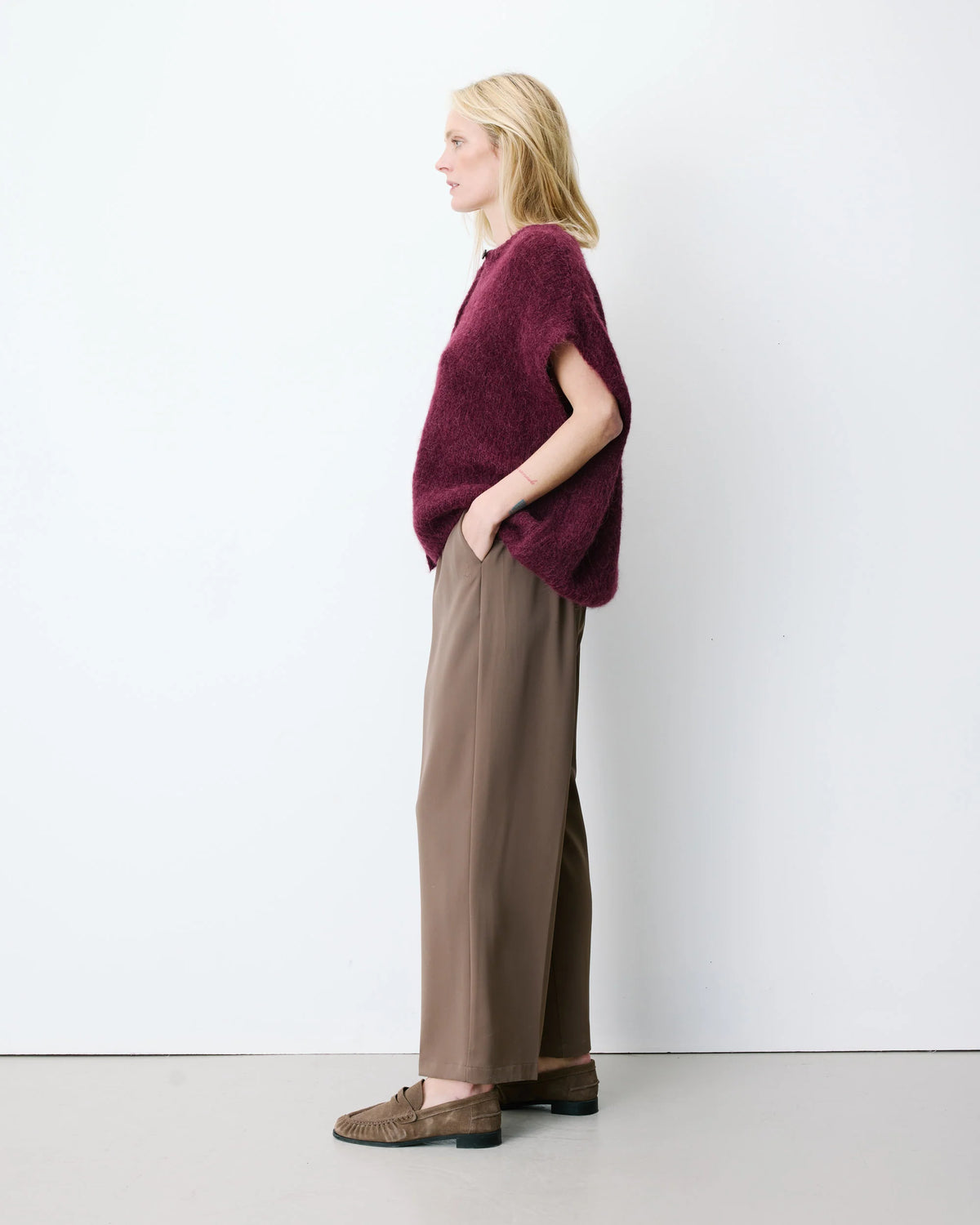 Addison Sleeveless Cardigan - Aubergine