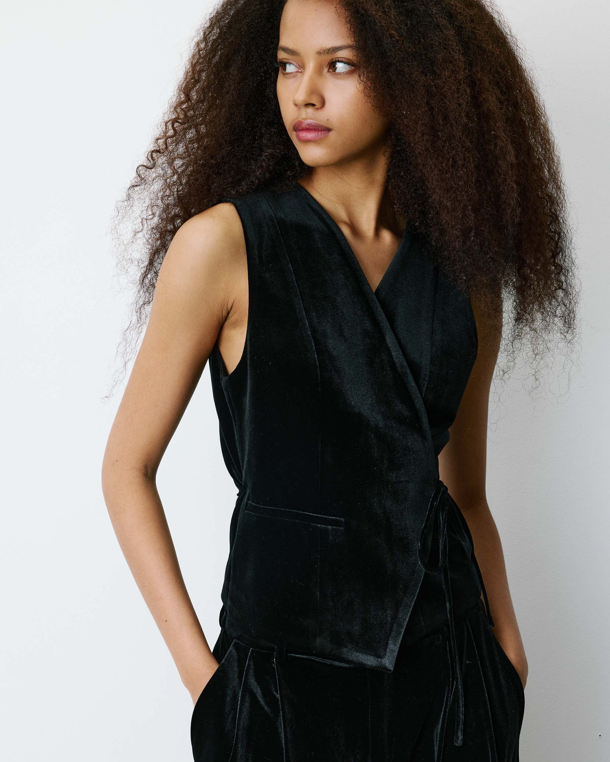Benny Tie Front Waistcoat - Noir