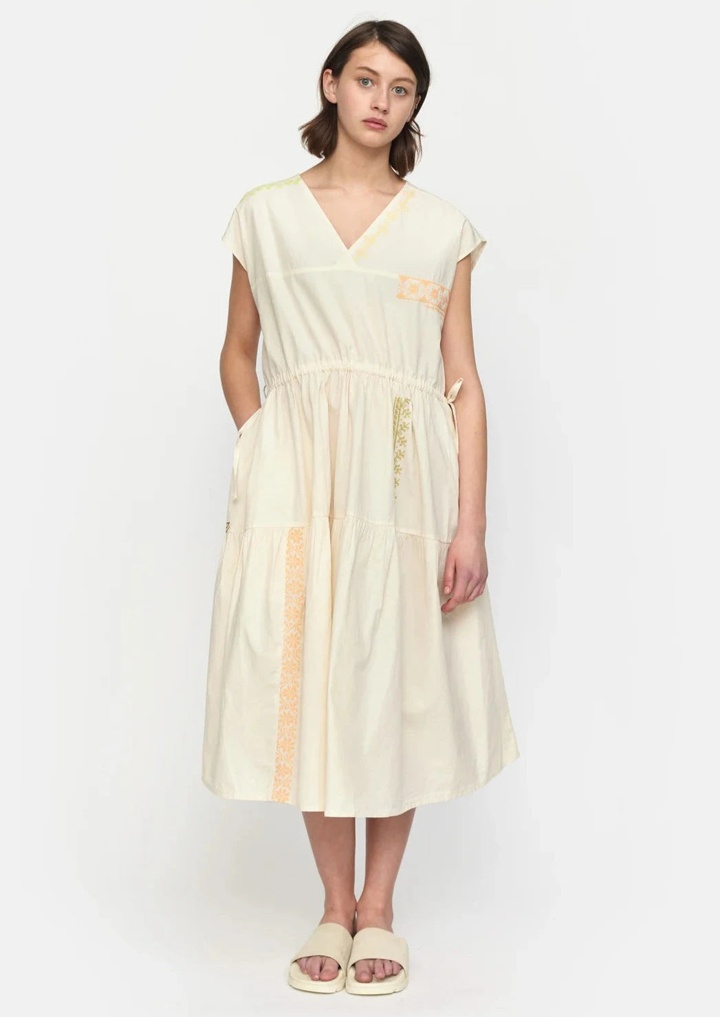 EsFlo Midi Dress