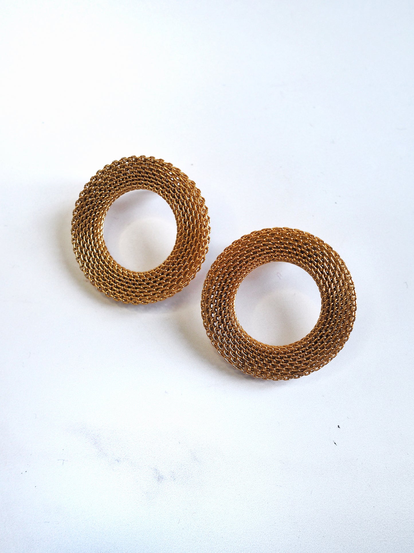 Mesh Circle Gold Earrings