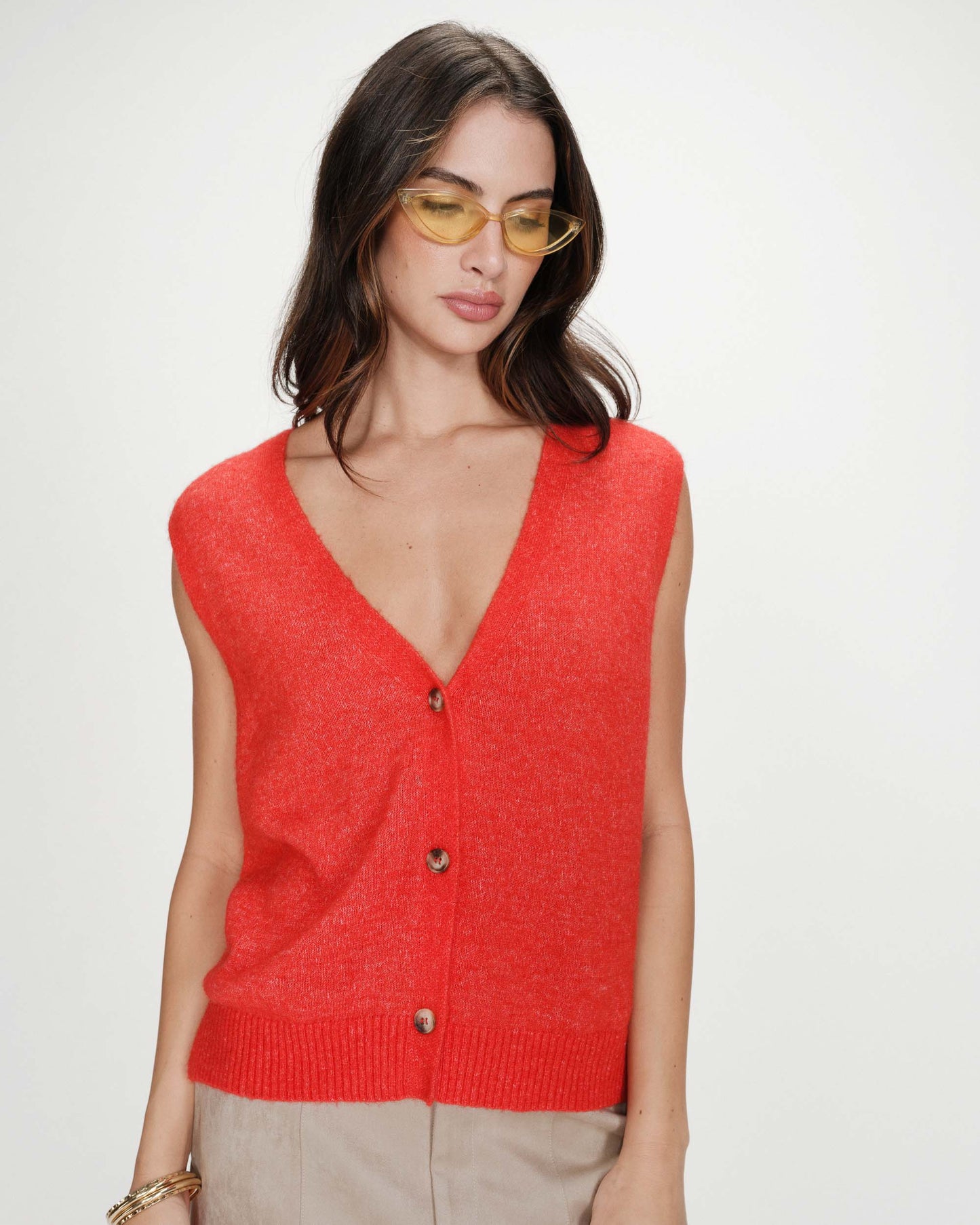 Nars Vest - Sanguine