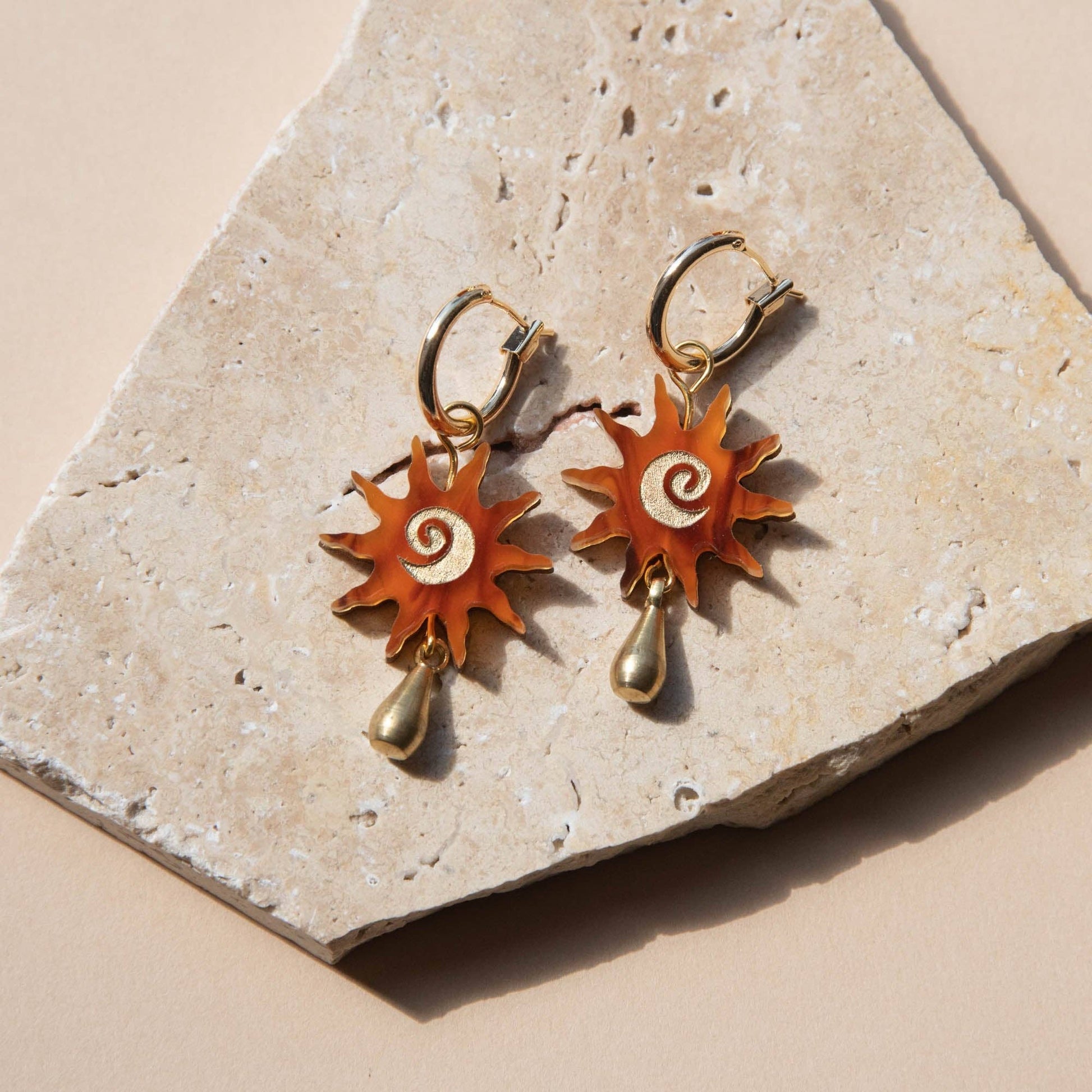 Pepper You Sol Hoop Earrings Amber