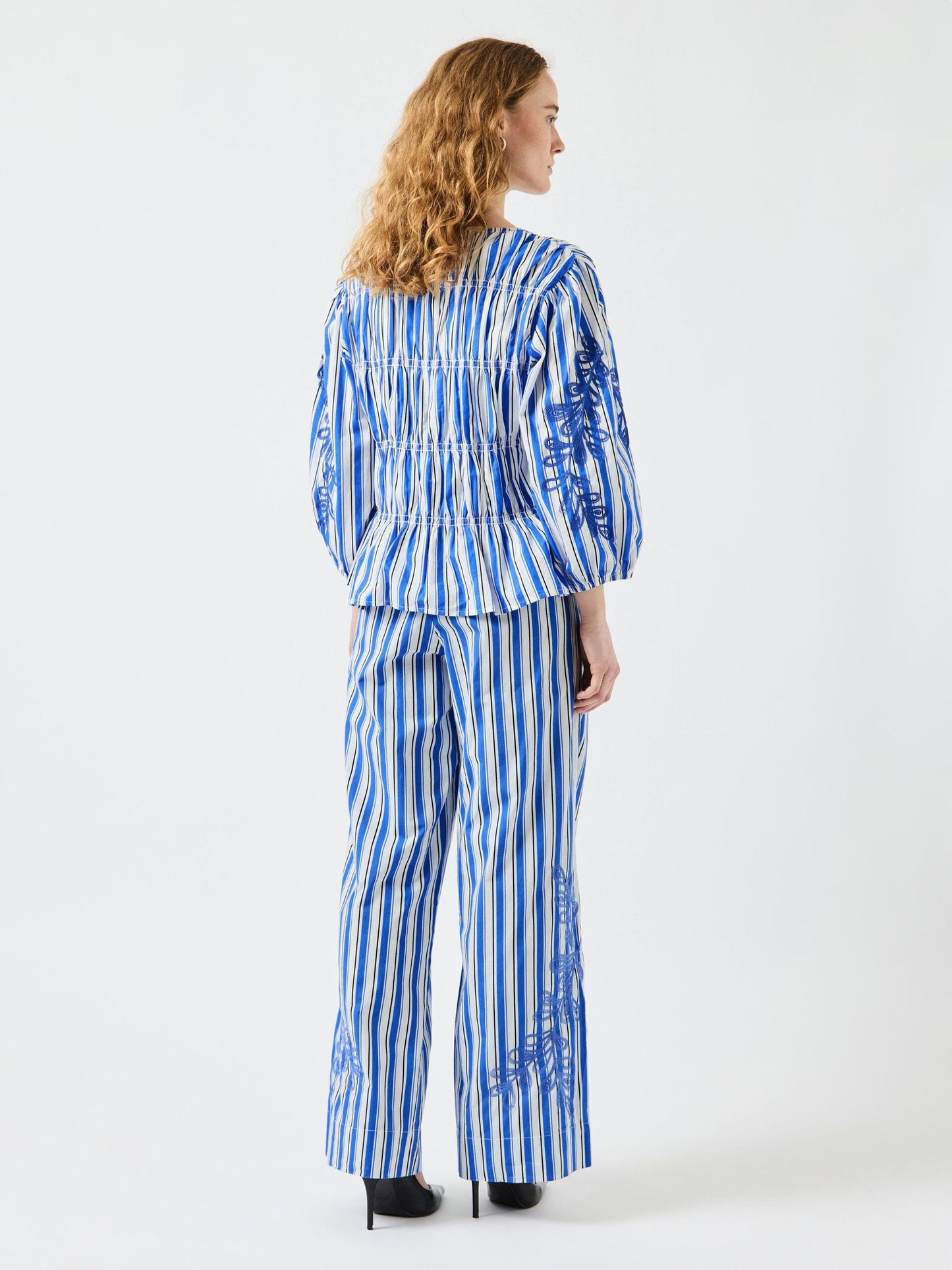 Yastimo Pant