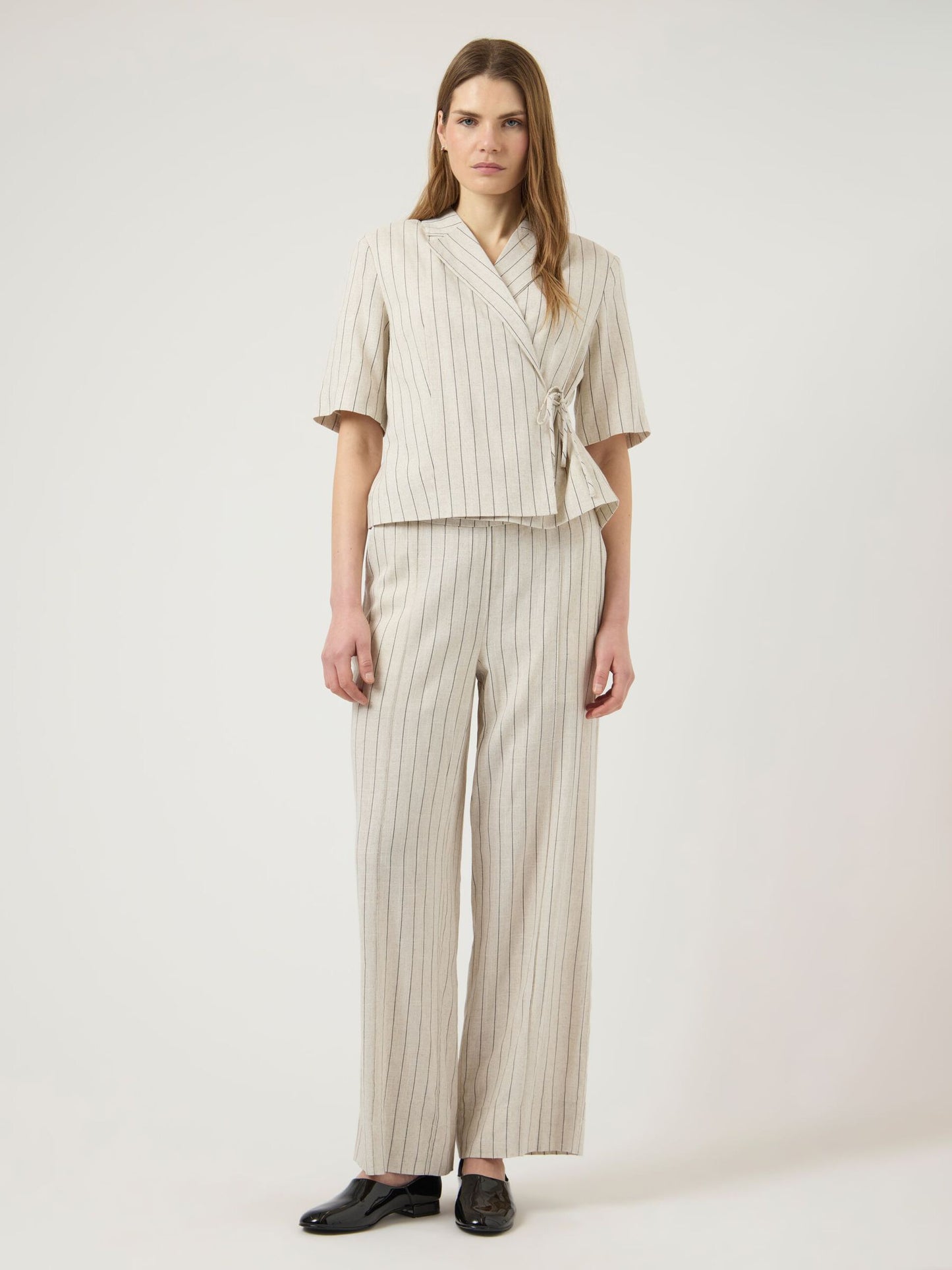 YasLinura 2/4 Linen Blend Blazer