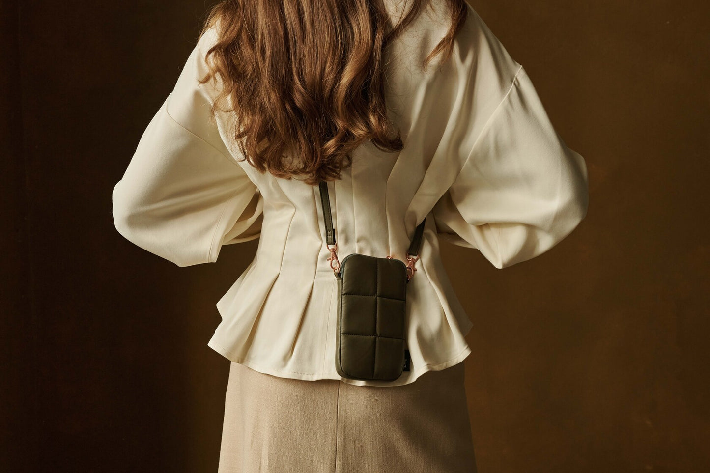 Luce Puffy Phone Pouch - Capers