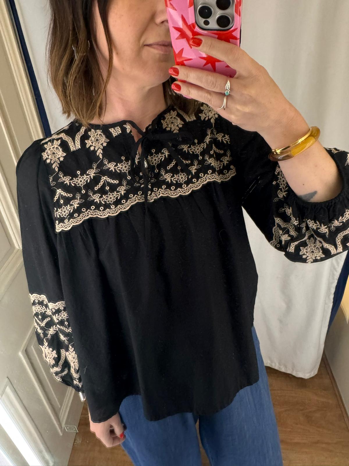 KAkis Blouse
