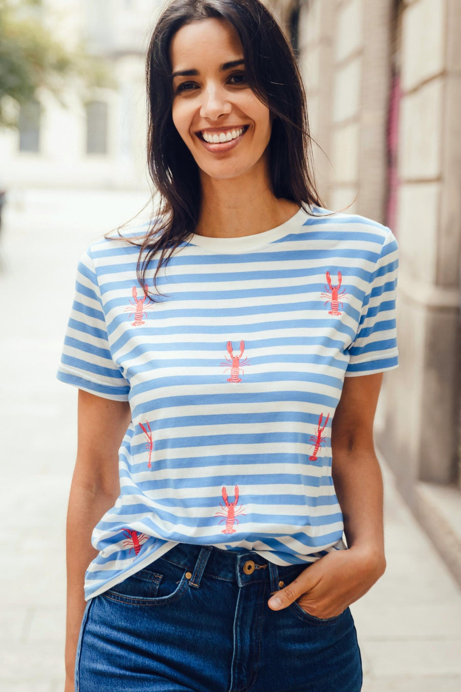 Maggie T-Shirt - Off-White/Blue, Lobster Embroidery